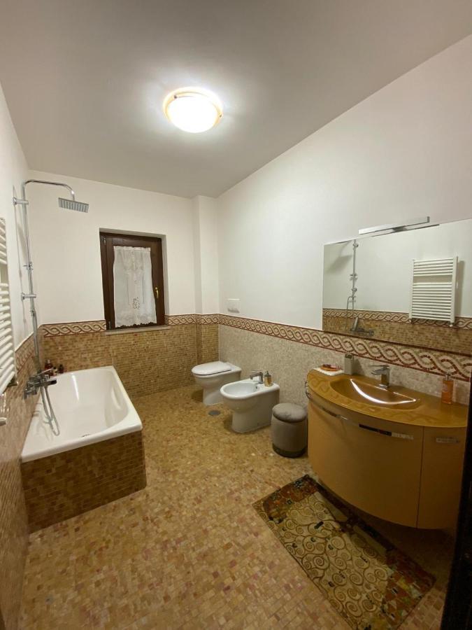 B&B Rossella Montoro Inferiore Екстер'єр фото